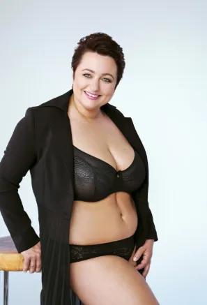 Renata 44